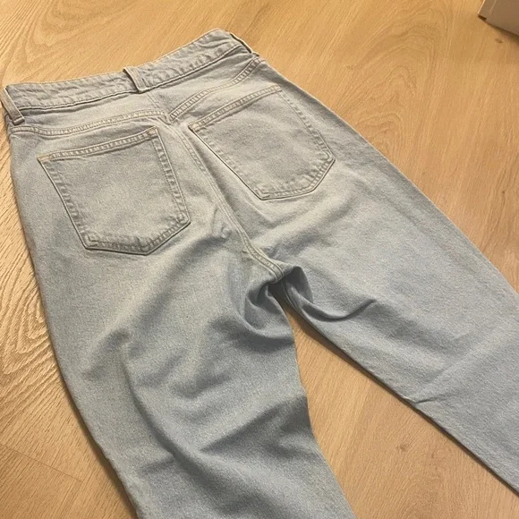 H&M Light Blue Denim Jeans - Picture 5 of 5